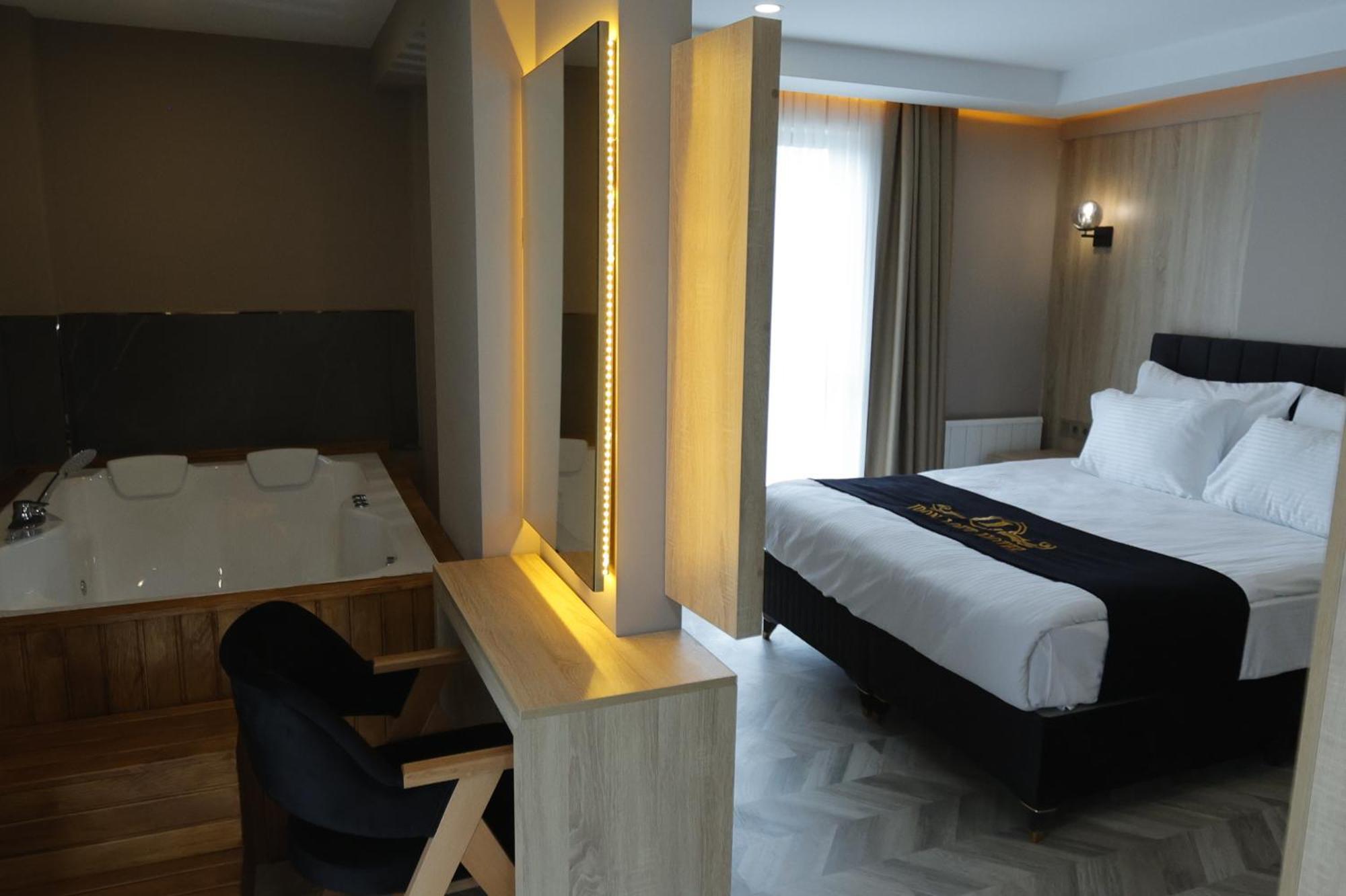 Iron Loft Hotel 伊斯帕尔塔 外观 照片