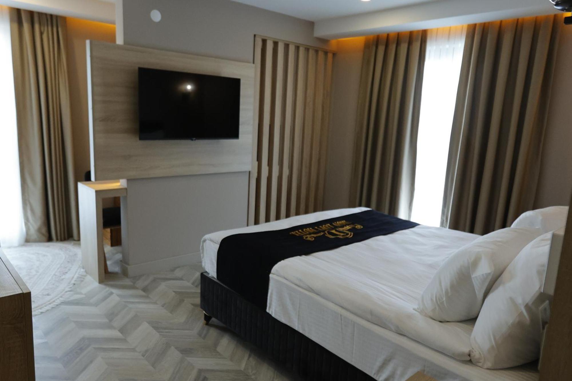 Iron Loft Hotel 伊斯帕尔塔 外观 照片