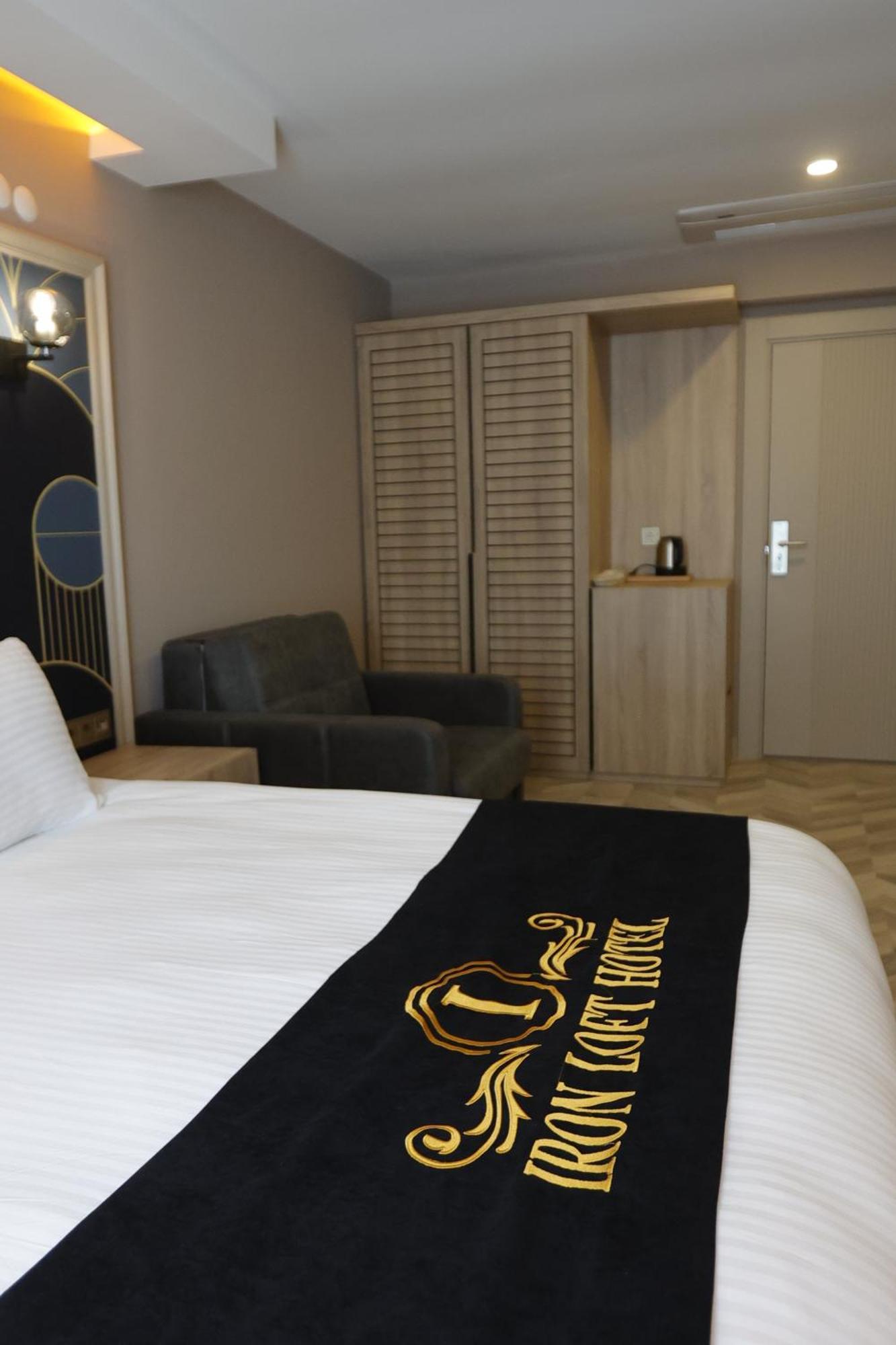 Iron Loft Hotel 伊斯帕尔塔 外观 照片